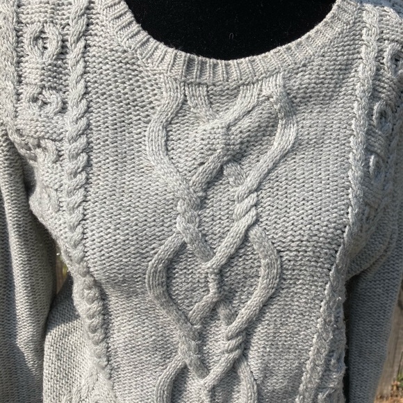 Gap Sweater - Picture 2 of 5